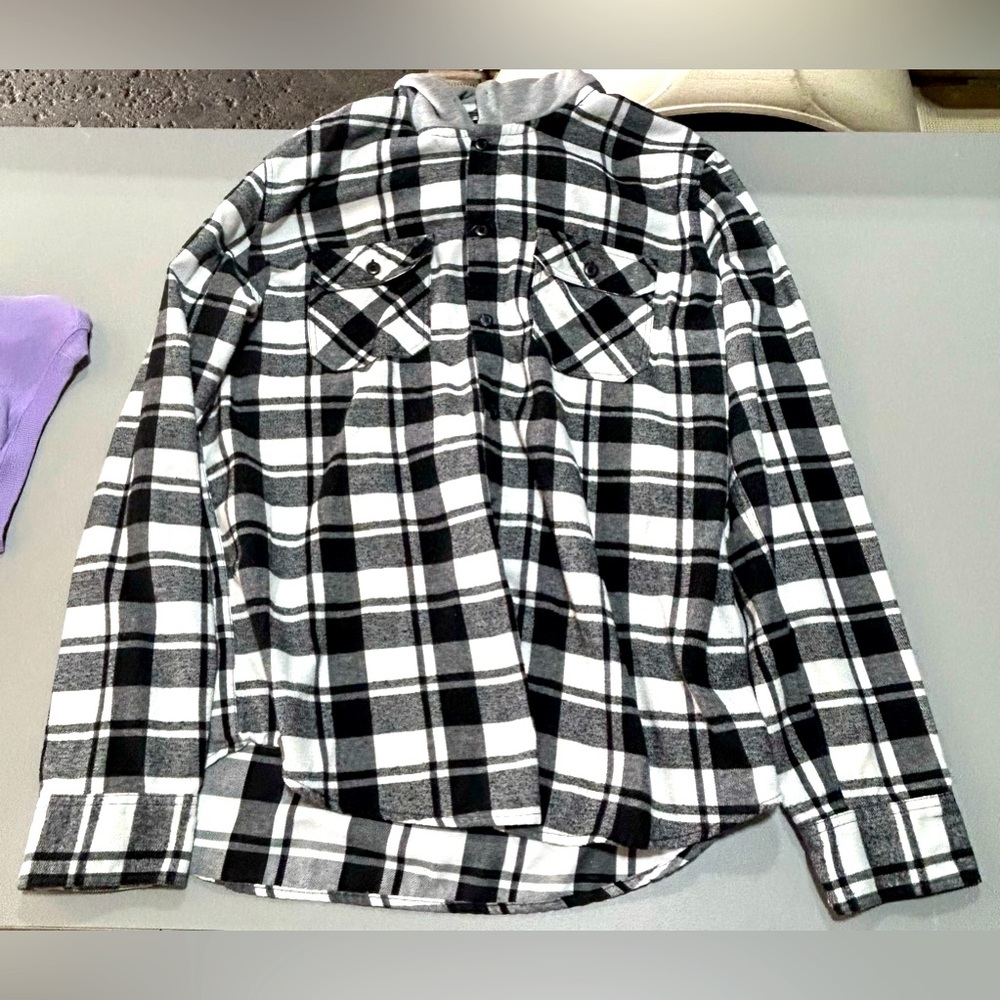 (3 for $25) Aeropostale Black&White Button Plaid (Men’s XL)